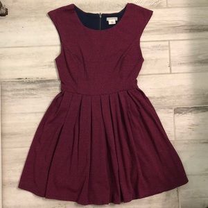 Urban Outfitters Knee Length Dress (size 0/Small)